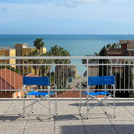 Casa Carlotta Apartment San Bartolomeo Al Mare Exterior photo